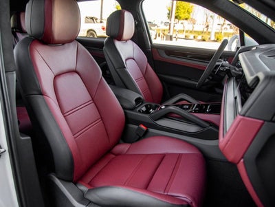 2026 Porsche Cayenne Cayenne GTS