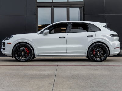 2026 Porsche Cayenne Cayenne GTS