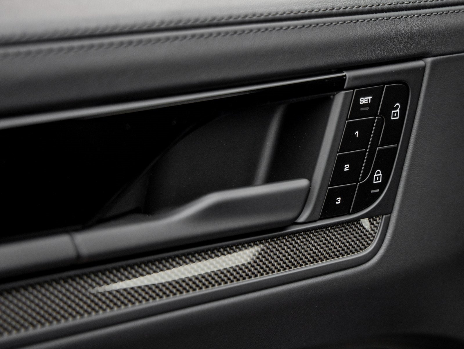 2026 Porsche Cayenne Cayenne GTS