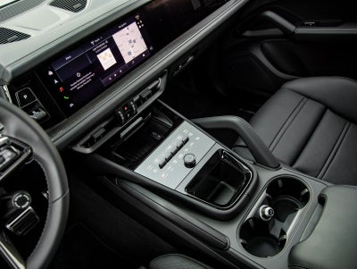 2026 Porsche Cayenne Cayenne GTS