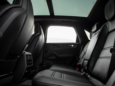 2026 Porsche Cayenne Cayenne GTS