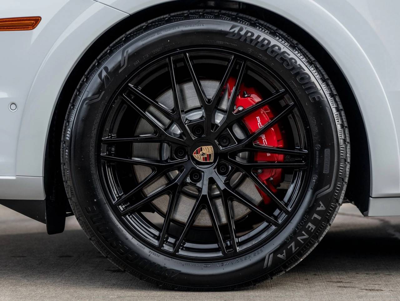 2026 Porsche Cayenne Cayenne GTS