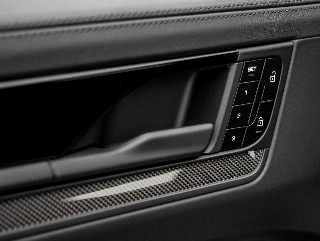 2026 Porsche Cayenne Cayenne GTS