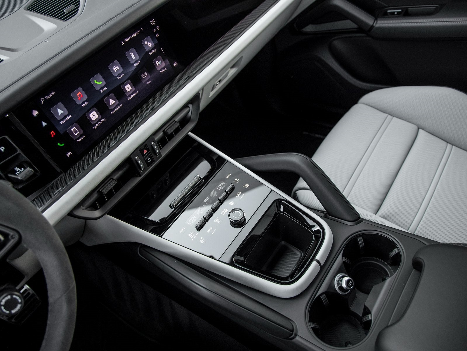 2026 Porsche Cayenne GTS