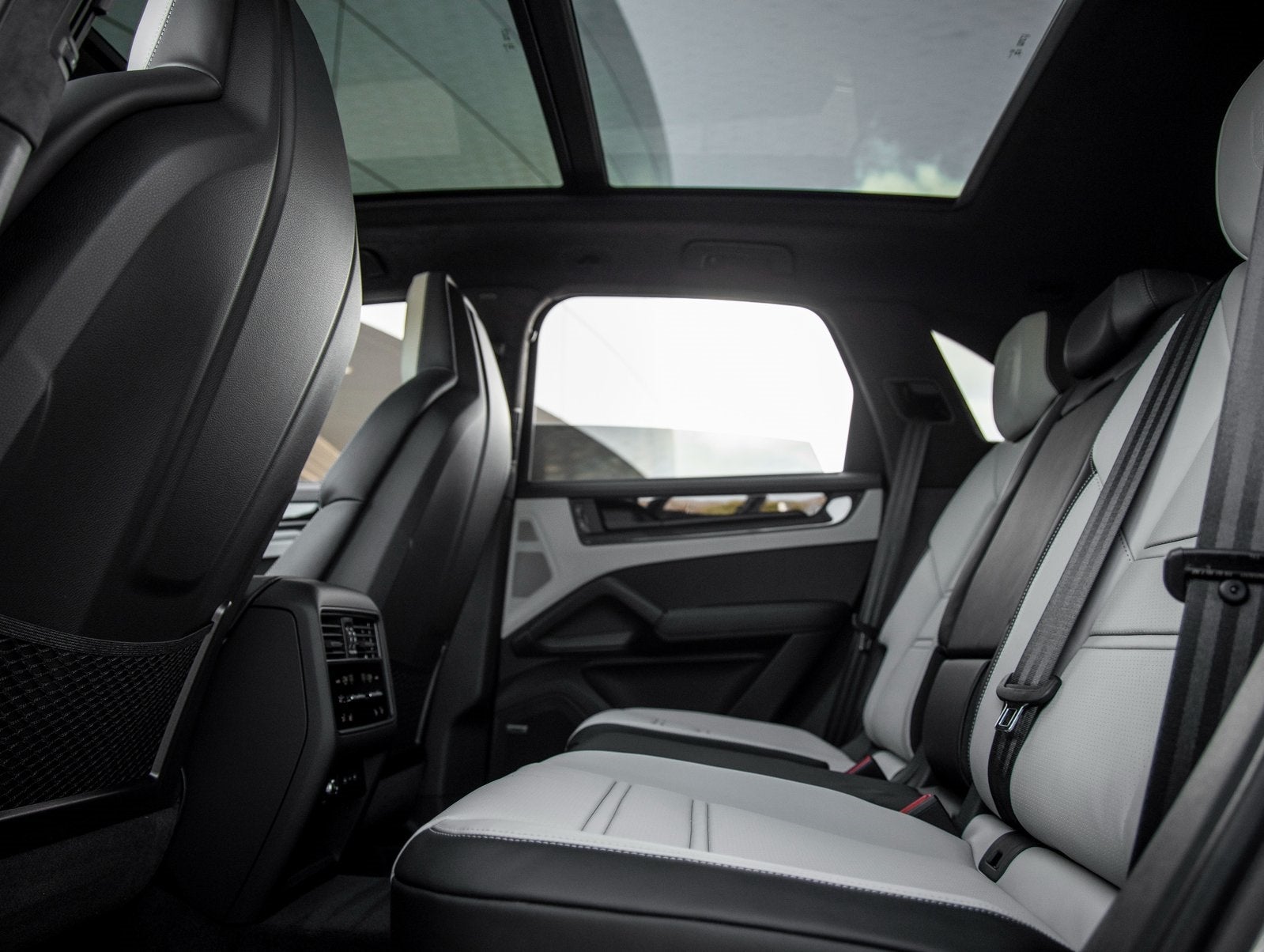 2026 Porsche Cayenne GTS