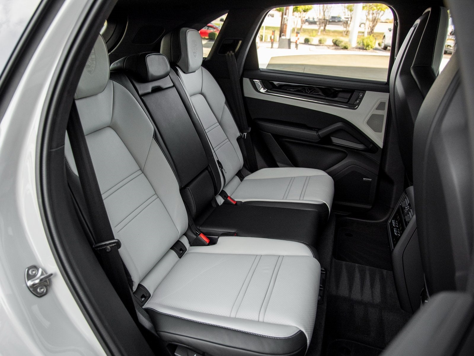 2026 Porsche Cayenne GTS