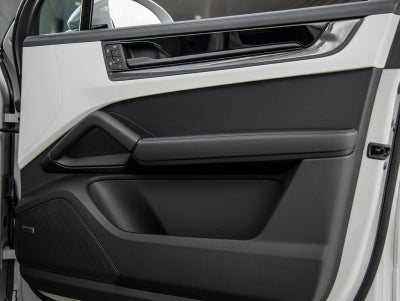 2026 Porsche Cayenne GTS