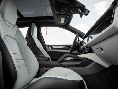 2026 Porsche Cayenne GTS