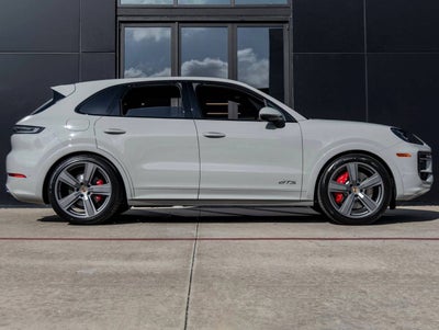 2026 Porsche Cayenne Cayenne GTS