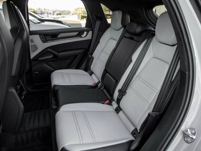 2026 Porsche Cayenne Cayenne GTS