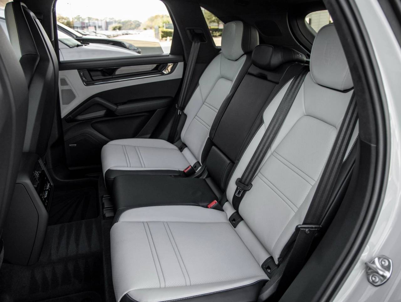 2026 Porsche Cayenne Cayenne GTS