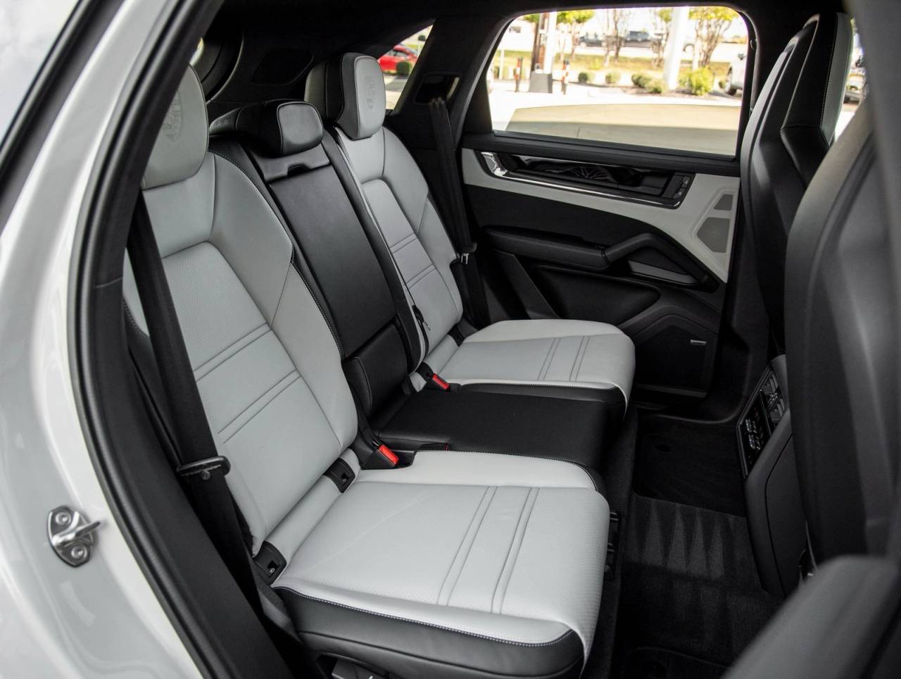 2026 Porsche Cayenne Cayenne GTS