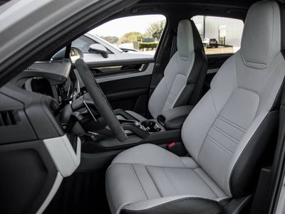 2026 Porsche Cayenne Cayenne GTS