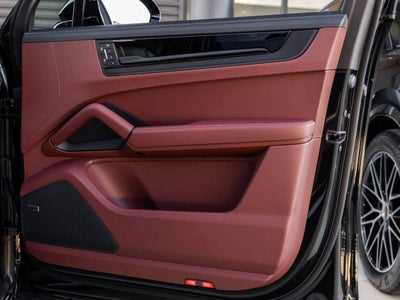 2026 Porsche Cayenne Cayenne GTS