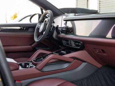 2026 Porsche Cayenne Cayenne GTS