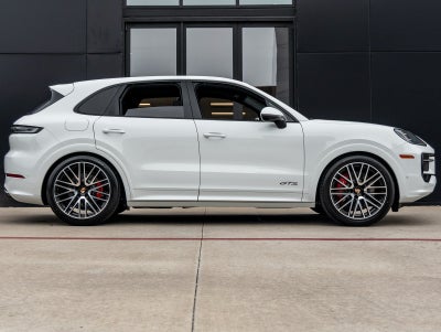 2026 Porsche Cayenne Cayenne GTS