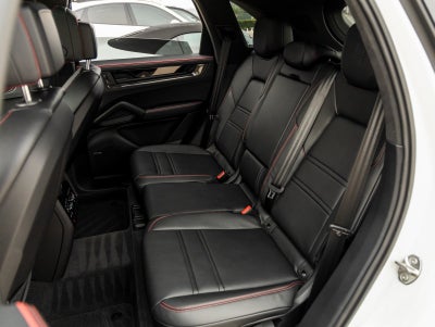 2026 Porsche Cayenne Cayenne GTS