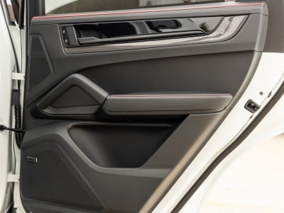 2026 Porsche Cayenne Cayenne GTS