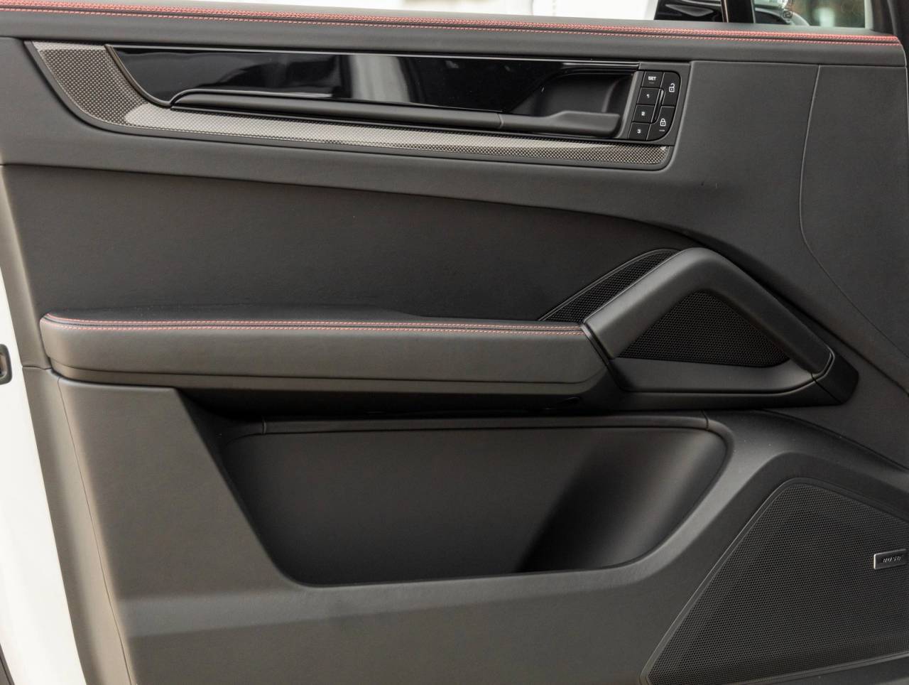 2026 Porsche Cayenne Cayenne GTS