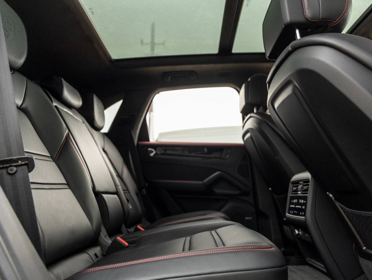 2026 Porsche Cayenne Cayenne GTS