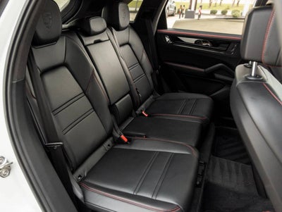 2026 Porsche Cayenne Cayenne GTS