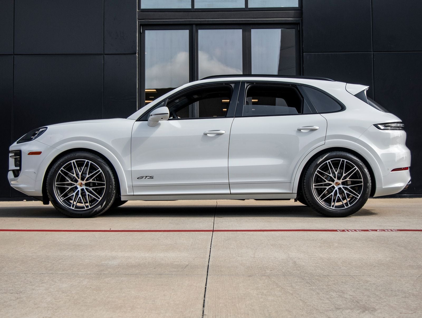 2026 Porsche Cayenne GTS