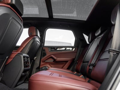 2026 Porsche Cayenne GTS