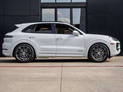 2026 Porsche Cayenne Cayenne GTS