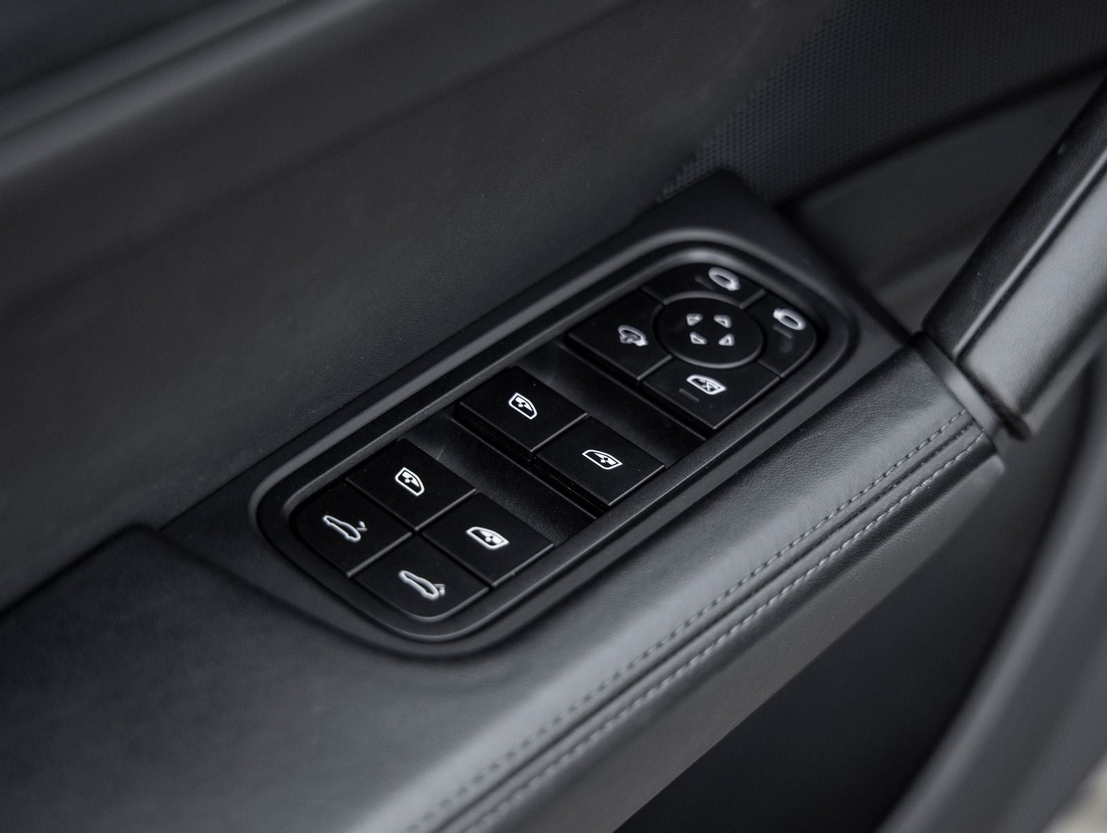 2025 Porsche Cayenne Cayenne GTS