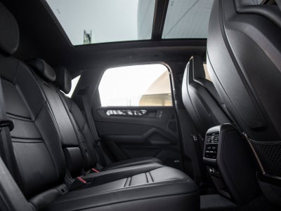 2025 Porsche Cayenne Cayenne GTS