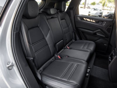 2025 Porsche Cayenne Cayenne GTS