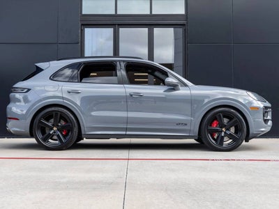 2026 Porsche Cayenne Cayenne GTS