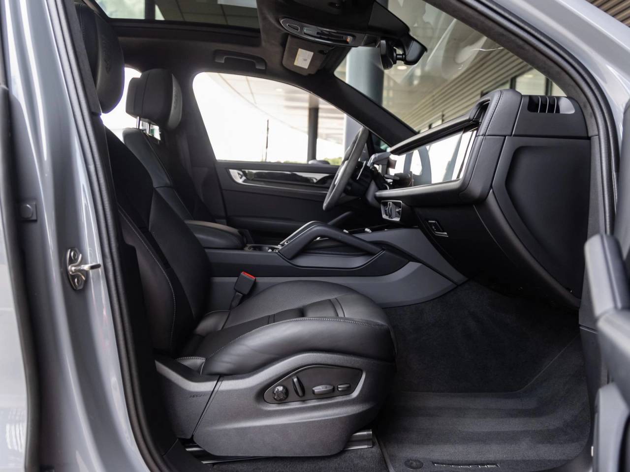 2026 Porsche Cayenne Cayenne GTS