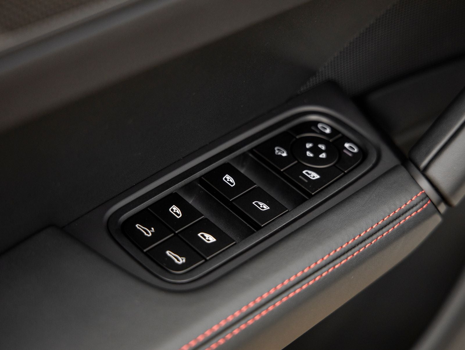2026 Porsche Cayenne GTS