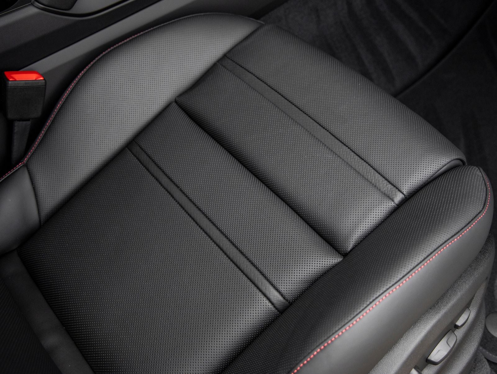2026 Porsche Cayenne GTS