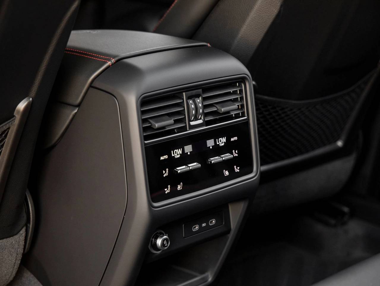 2026 Porsche Cayenne Cayenne GTS