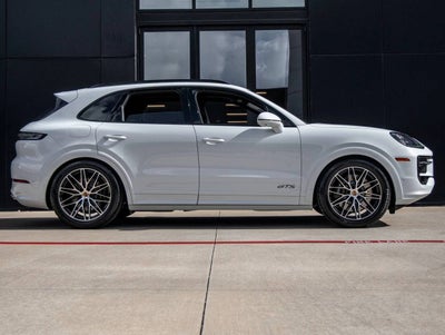 2026 Porsche Cayenne Cayenne GTS