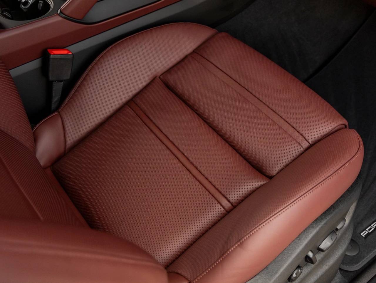 2026 Porsche Cayenne Cayenne GTS