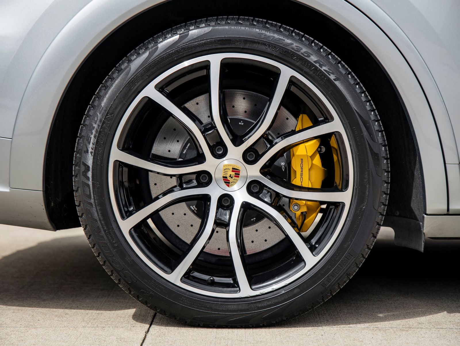 2021 Porsche Cayenne Cayenne GTS (MY21)