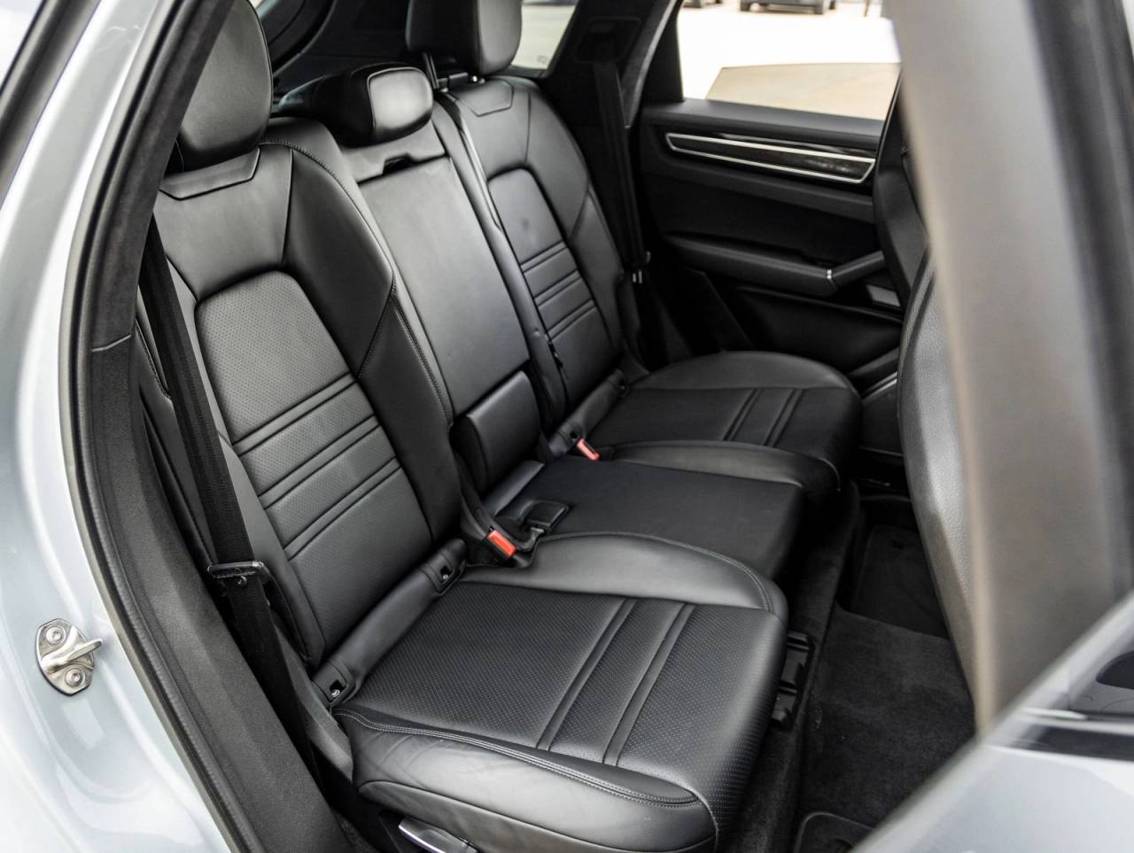 2021 Porsche Cayenne Cayenne GTS (MY21)