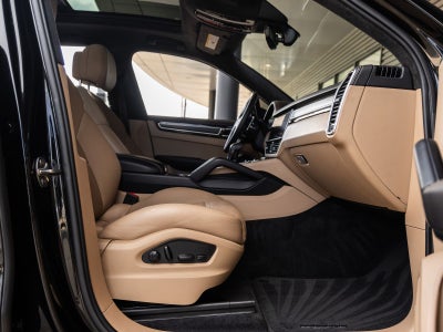 2023 Porsche Cayenne GTS