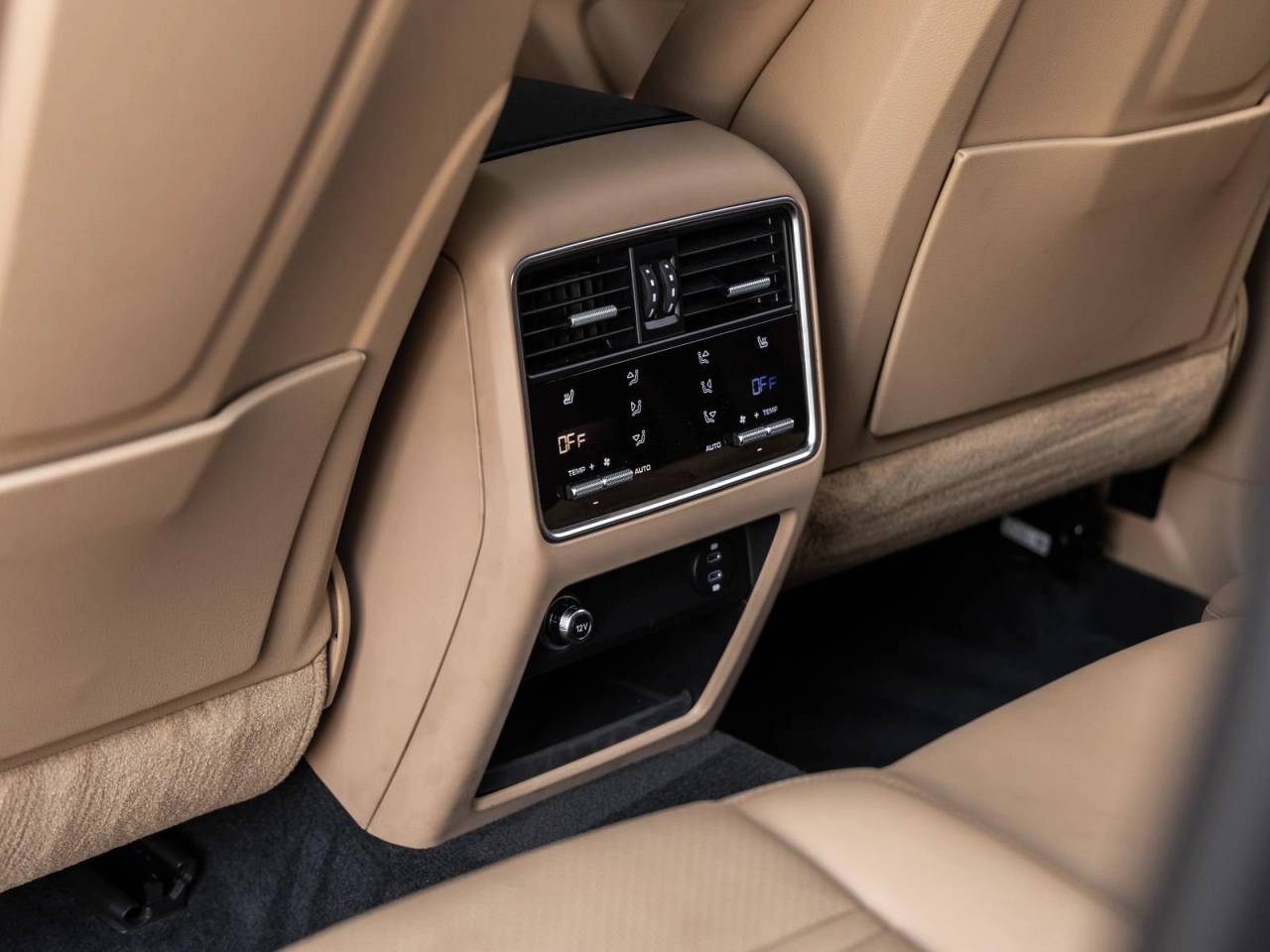 2023 Porsche Cayenne GTS