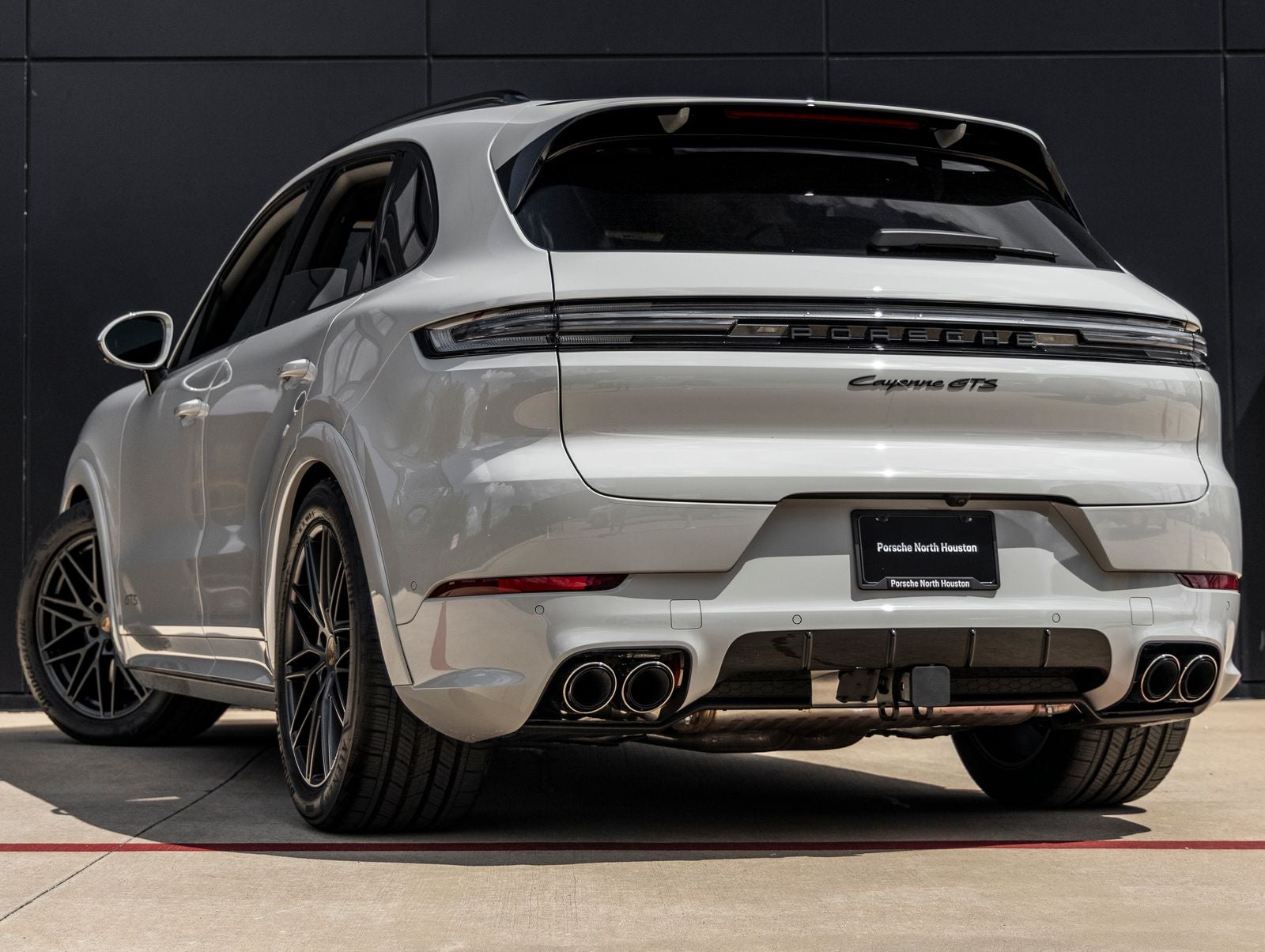2025 Porsche Cayenne Cayenne GTS