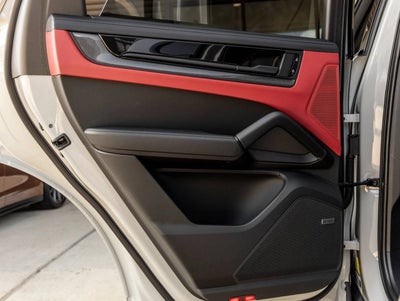 2025 Porsche Cayenne Cayenne GTS