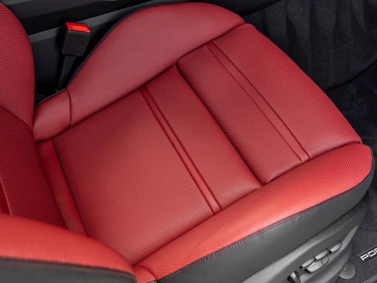 2025 Porsche Cayenne Cayenne GTS
