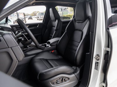 2026 Porsche Cayenne Cayenne GTS