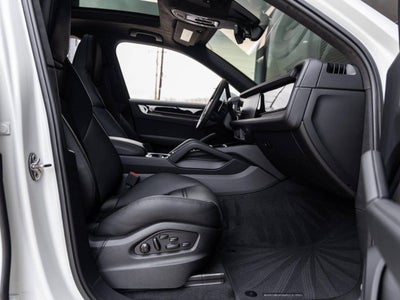 2026 Porsche Cayenne Cayenne GTS