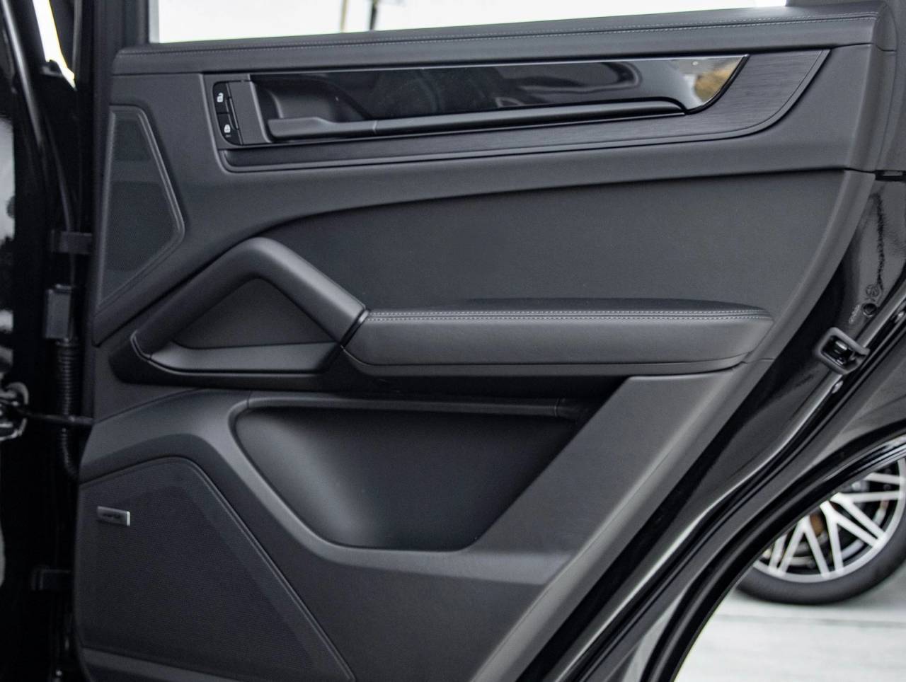 2026 Porsche Cayenne Cayenne GTS