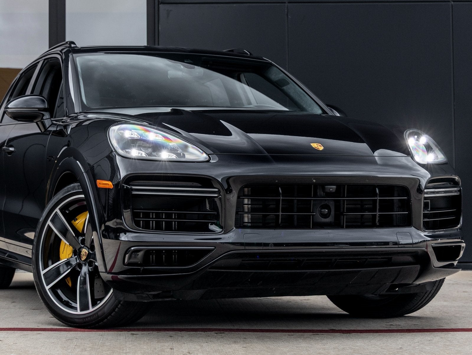 2022 Porsche Cayenne E-Hybrid Cayenne Turbo S E-Hybrid (MY22)