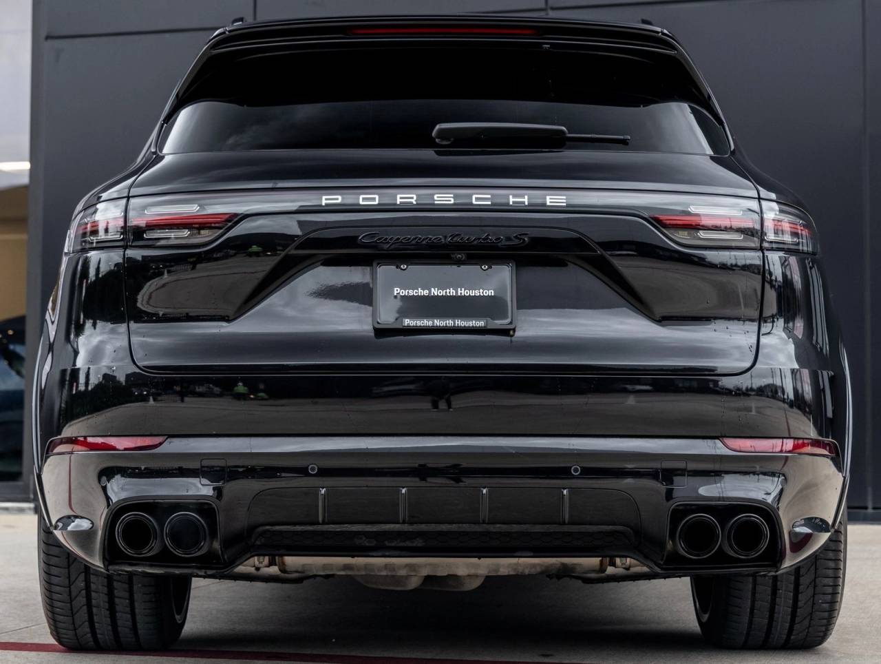 2022 Porsche Cayenne E-Hybrid Cayenne Turbo S E-Hybrid (MY22)